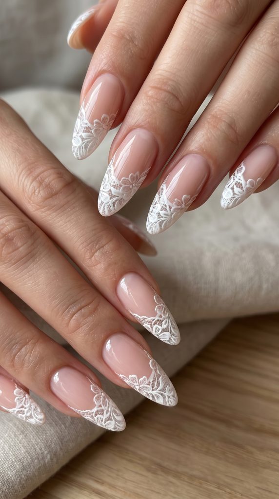 Almond Shape Lace French Tips-Fille vibe