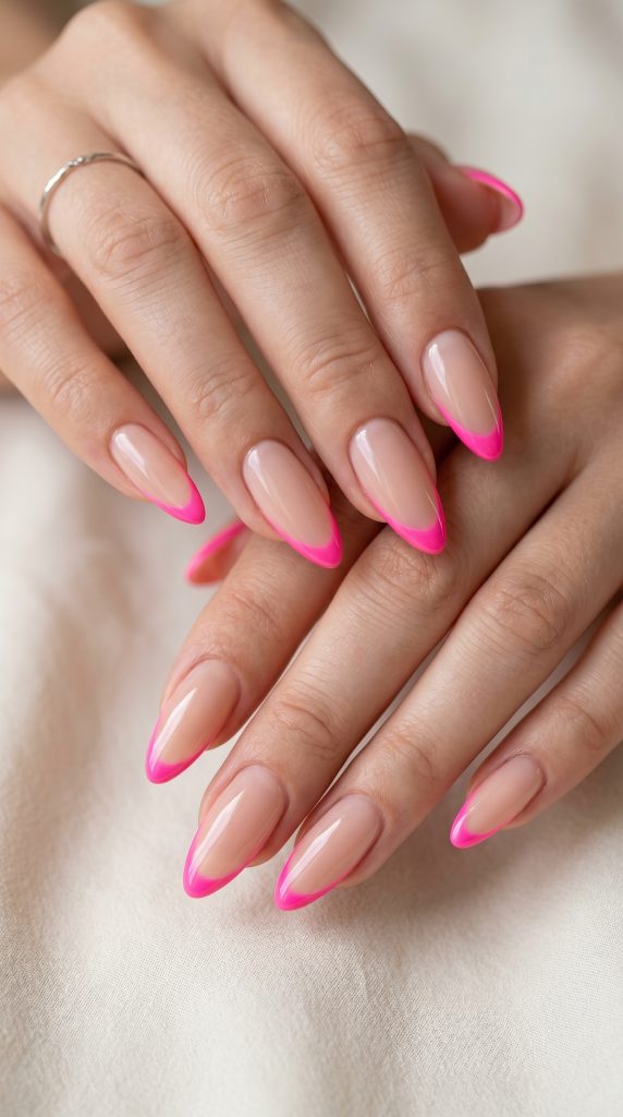 Neon Pink French Tips-Fille vibe