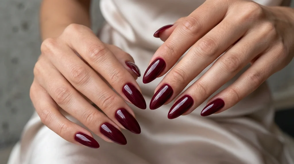 Burgundy_almond_nails_design_Fille vibe