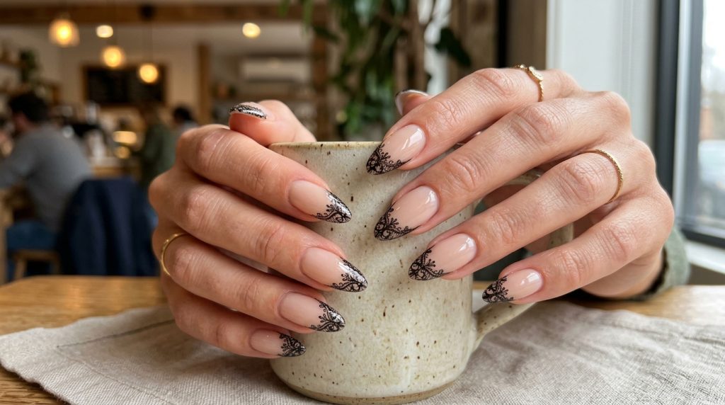 Classic Sheer Lace Tip-Fille vibe